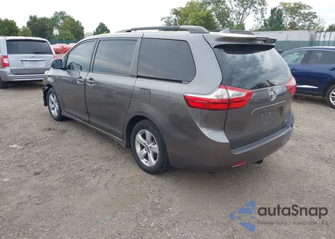 2018 Toyota Sienna Le 8 Passenger из США, поврежденный, VIN 5TDKZ3DC6JS906754
